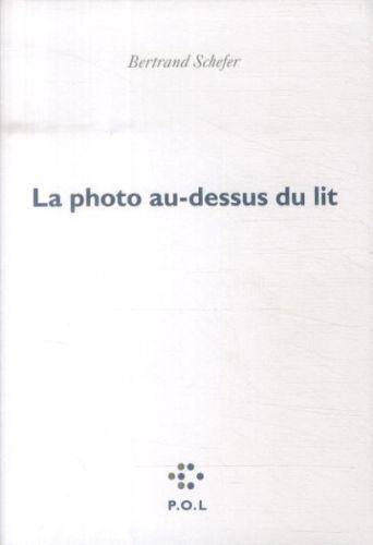 La photo au-dessus du lit