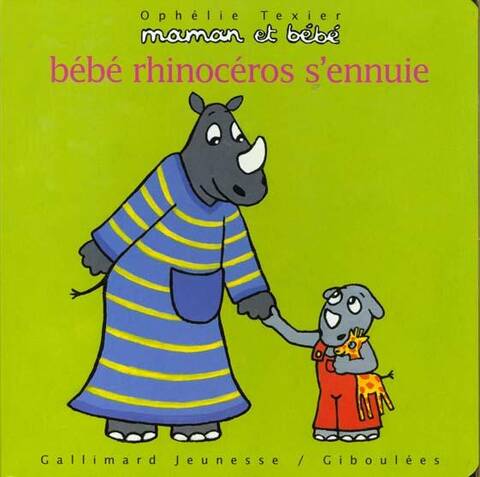 Bébé rhinocéros s'ennuie