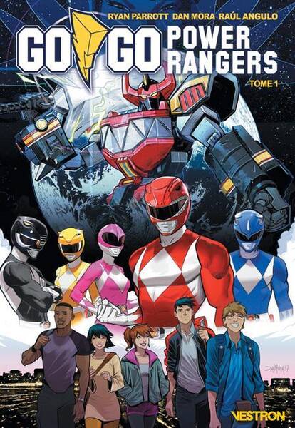 Go Go Power Rangers : Year One T01